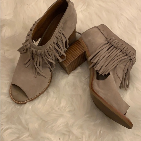 Fringed Booties - Picture 2 of 4